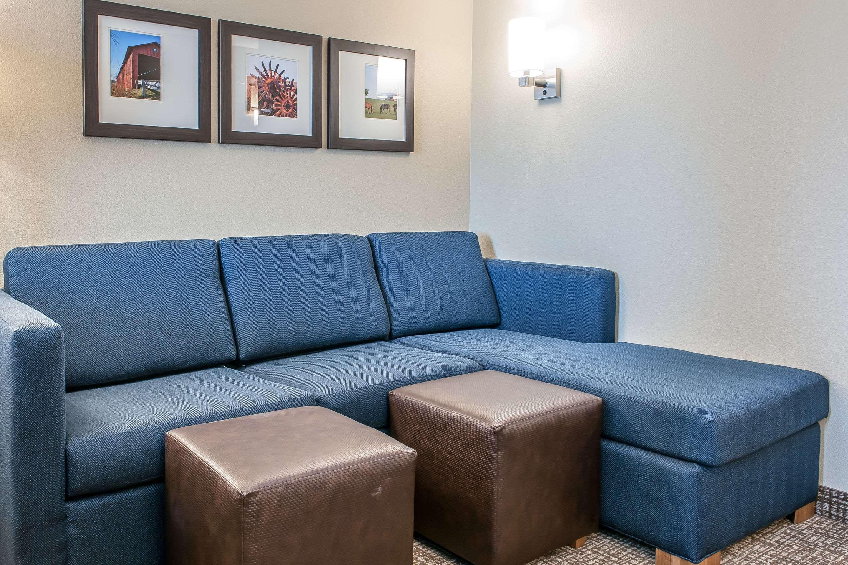 Comfort Suites Rensselaer Near Fair Oaks Exteriör bild